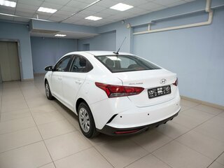 2020 Hyundai Solaris II Рестайлинг, белый, 1399000 рублей, вид 5
