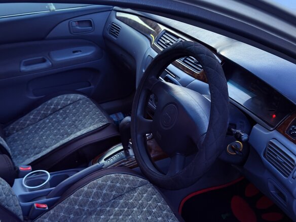 2001 Mitsubishi Lancer Cedia IX, серый, 420000 рублей - вид 16