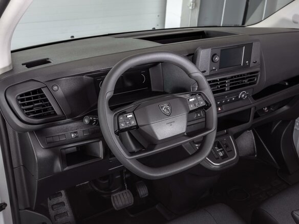 2025 Peugeot Expert III Рестайлинг, белый, 5099000 рублей - вид 14