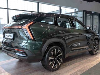 2026 Geely Atlas II, зелёный, 4229990 рублей, вид 3