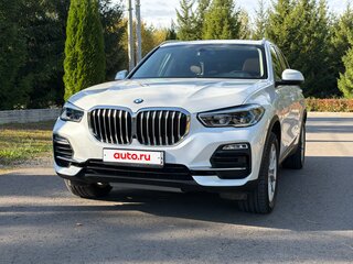 2019 BMW X5 40i IV (G05/G18), белый, 6700000 рублей, вид 2