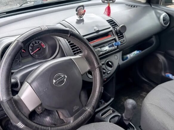 2007 Nissan Note I, чёрный, 600000 рублей - вид 3