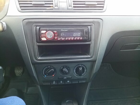 2015 Skoda Rapid I, белый, 960000 рублей - вид 10