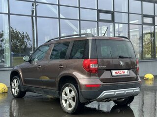 2015 Skoda Yeti I Рестайлинг, коричневый, 1649000 рублей, вид 5