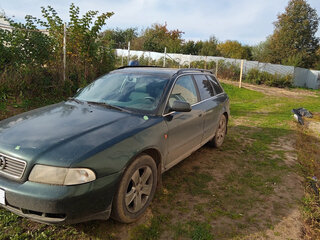 1998 Audi A4 I (B5), зелёный, 400000 рублей, вид 1