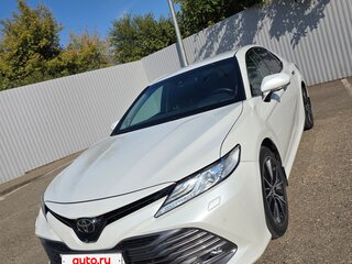 2020 Toyota Camry VIII (XV70), белый, 2900000 рублей, вид 1