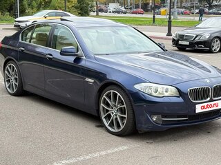 2011 BMW 5 серии 530d xDrive VI (F10/F11/F07), синий, 2500000 рублей, вид 3