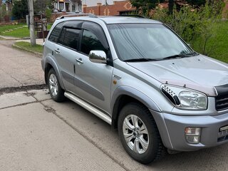 2001 Toyota RAV4 II (XA20), серебристый, 810000 рублей, вид 3