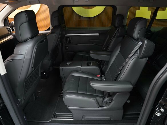 2026 Opel Zafira Life XL I Рестайлинг, чёрный - вид 18