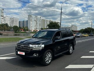 2016 Toyota Land Cruiser 200 Series Рестайлинг 2, чёрный, 6499000 рублей, вид 1