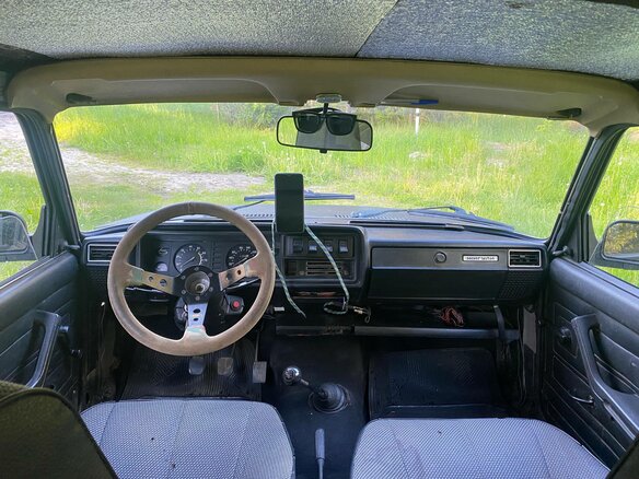 2000 Lada (ВАЗ) 2104 21047, чёрный, 172000 рублей - вид 6