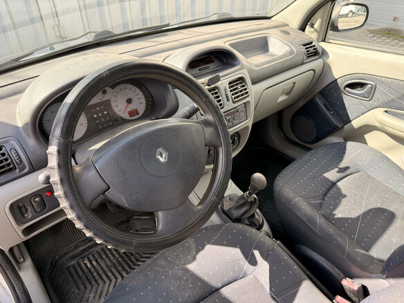 2002 Renault Symbol I, серебристый, 195000 рублей - вид 12