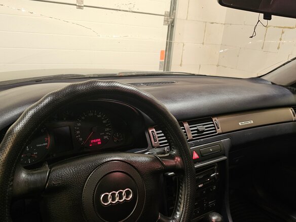 1998 Audi A6 II (C5), чёрный, 350000 рублей - вид 5