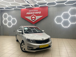 2015 Kia Rio III, серебристый, 750000 рублей, вид 1