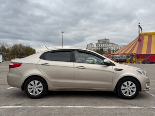 2012 Kia Rio 5-speed III, бежевый, 640000 рублей, вид 3