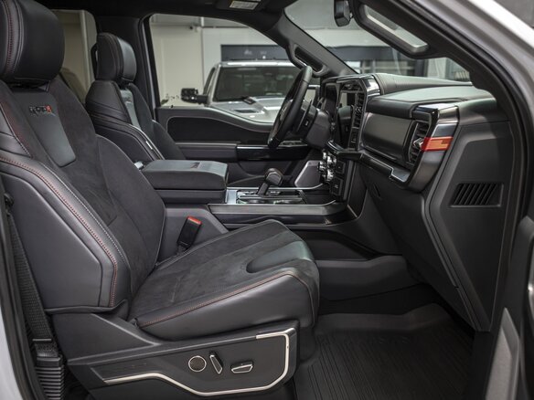 2025 Ford F-150 Raptor XIV Рестайлинг, серый - вид 25
