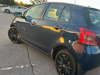 2008 Toyota Yaris Multimode II, синий, 375000 рублей, вид 4