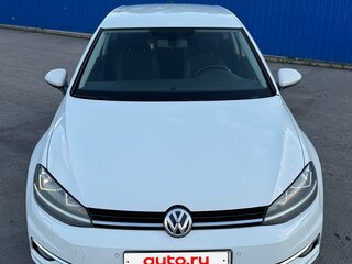 2018 Volkswagen Golf VII Рестайлинг, белый, 1660000 рублей, вид 3