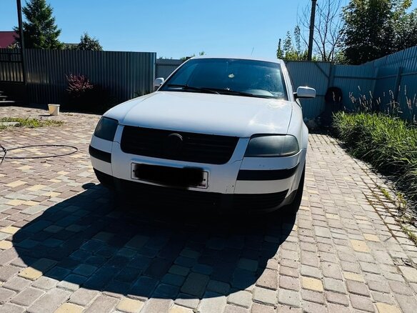 2003 Volkswagen Passat B5 Рестайлинг, белый, 450000 рублей - вид 1