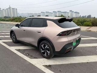 2026 Changan Qiyuan Q05 51.9 kWh II, бежевый, 1870000 рублей, вид 4