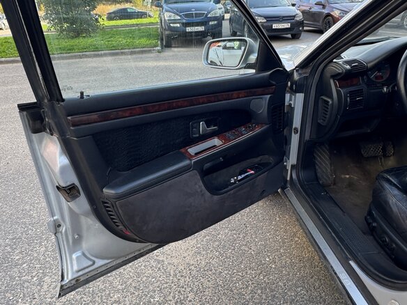 2001 Audi S8 I (D2) Рестайлинг, серебристый - вид 10