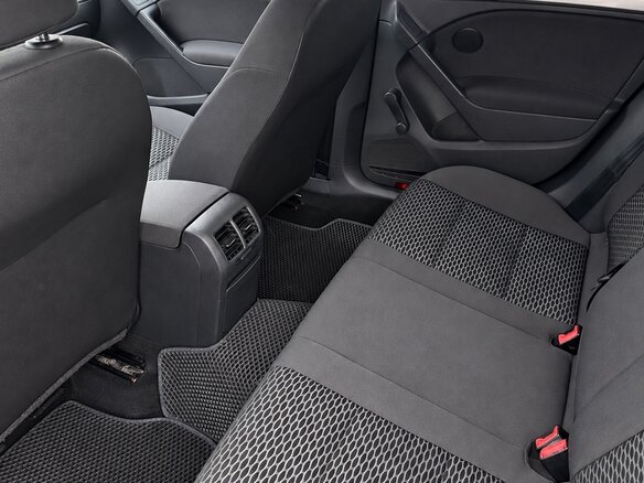 2010 Volkswagen Golf VI, чёрный, 820000 рублей - вид 11