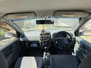 2001 Suzuki Swift I (Japan), серебристый, 270000 рублей, вид 3