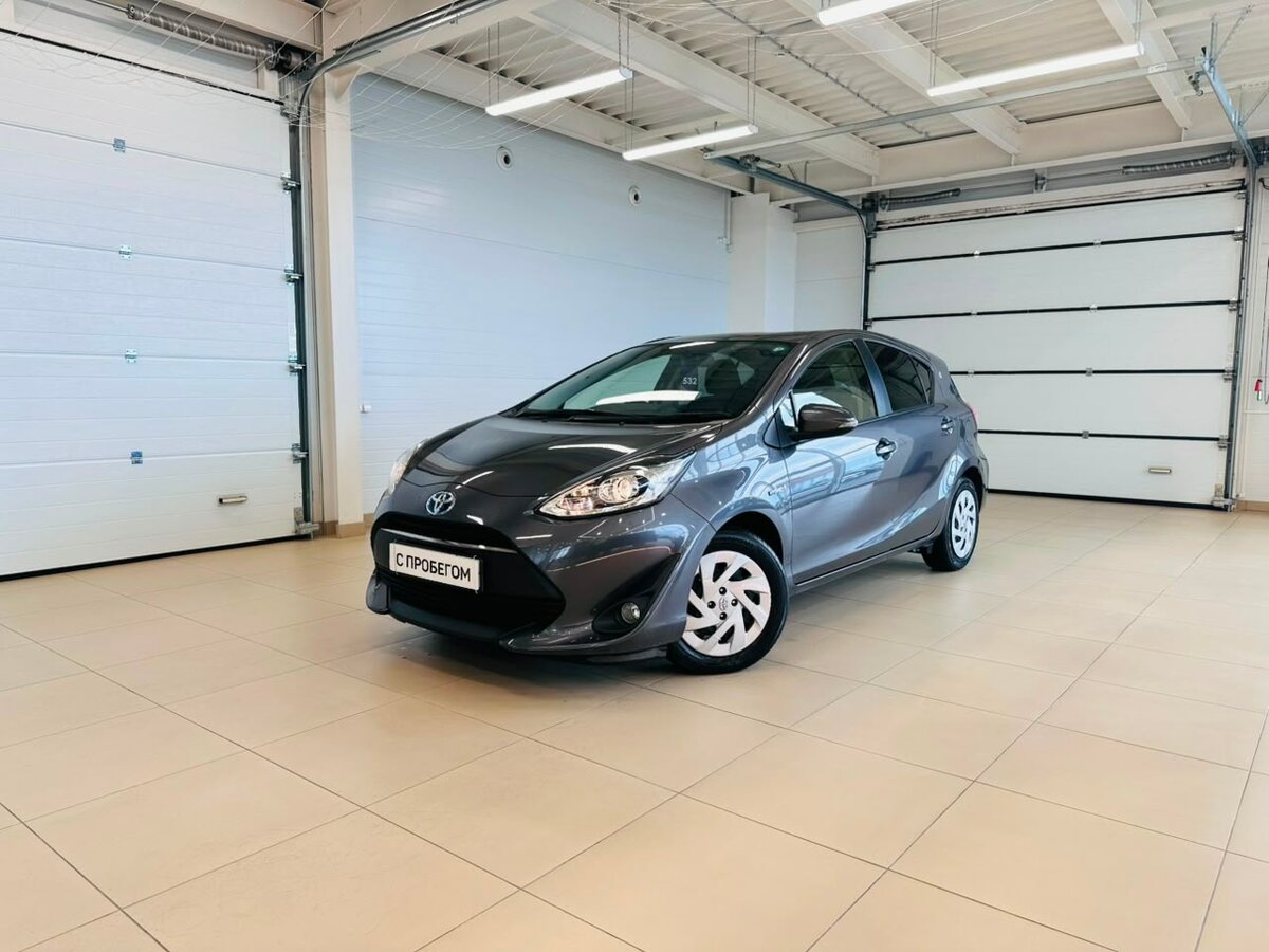 Открыть фотографии: Toyota Aqua I Рестайлинг 2