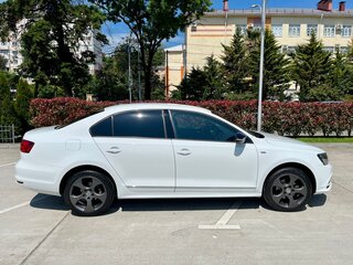 2018 Volkswagen Jetta VI Рестайлинг, белый, 1410000 рублей, вид 4