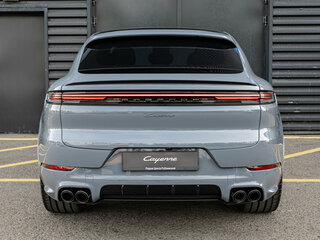 2026 Porsche Cayenne Coupé III Рестайлинг, серый, 18990000 рублей, вид 4