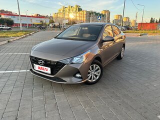 2022 Hyundai Solaris II Рестайлинг, коричневый, 1730000 рублей, вид 1