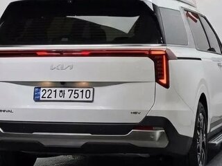 2024 Kia Carnival IV Рестайлинг, белый, 6411670 рублей, вид 4
