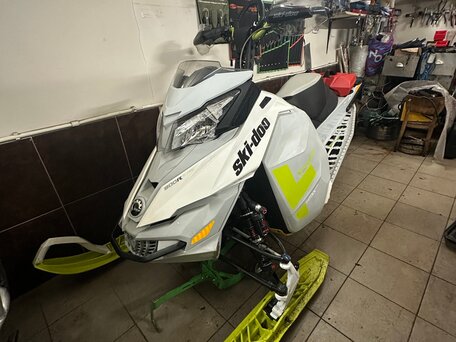 2013 BRP Ski-Doo Freeride, белый, 930000 рублей, вид 1