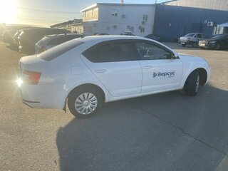 2019 Skoda Octavia III (A7) Рестайлинг, белый, 1180000 рублей, вид 3