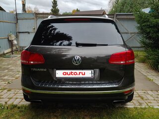 2014 Volkswagen Touareg II Рестайлинг, коричневый, 2300000 рублей, вид 4