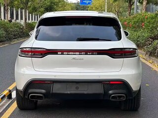 2022 Porsche Macan I Рестайлинг 2, белый, 5360000 рублей, вид 4
