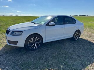 2015 Skoda Octavia III (A7), белый, 1099000 рублей, вид 2