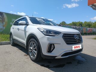 2016 Hyundai Santa Fe Grand III Рестайлинг, белый, 2500000 рублей, вид 3