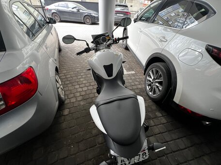 2014 Triumph Speed Triple, белый, 500000 рублей, вид 4
