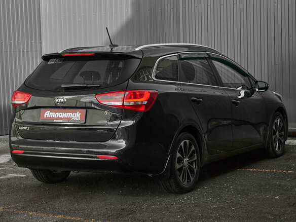 2016 Kia Ceed II Рестайлинг, чёрный, 1350000 рублей - вид 4