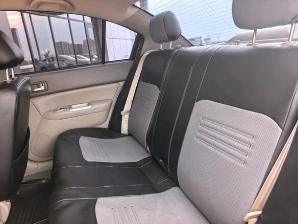 2010 Vortex Estina I, бежевый, 240000 рублей - вид 13