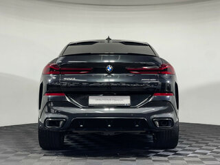 2022 BMW X6 40i III (G06), чёрный, 8065000 рублей, вид 4