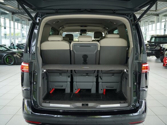 2023 Volkswagen Multivan T7, чёрный, 4790007 рублей - вид 12