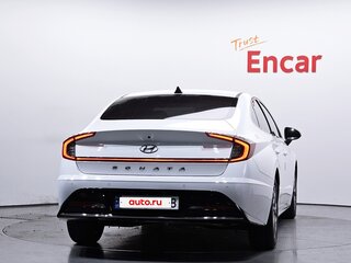 2022 Hyundai Sonata VIII (DN8), белый, 1961000 рублей, вид 4