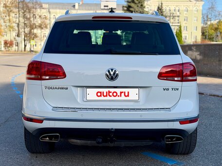 2016 Volkswagen Touareg II Рестайлинг, белый, 2350000 рублей, вид 4