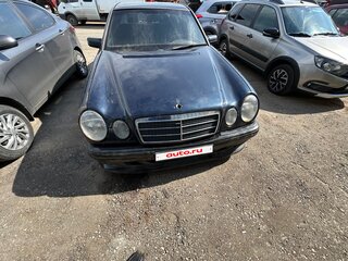 1996 Mercedes-Benz E-Класс 200 II (W210, S210), синий, 230000 рублей, вид 2