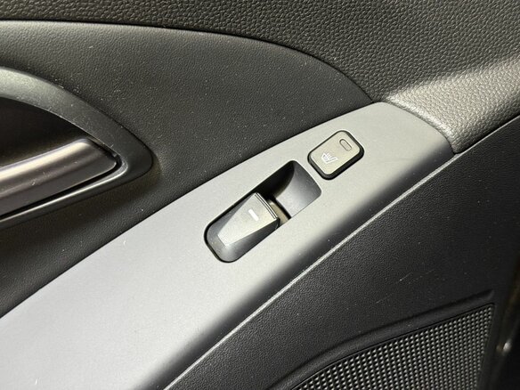 2013 Hyundai ix35 I, чёрный - вид 15
