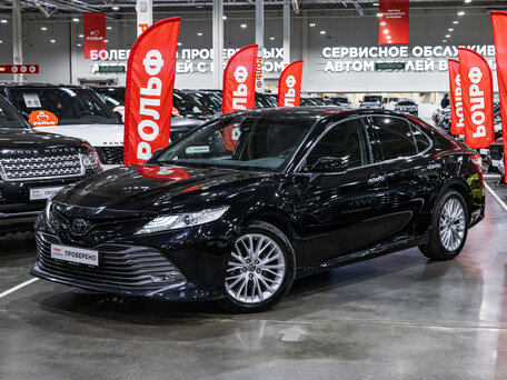 2018 Toyota Camry VIII (XV70), чёрный, 2689700 рублей, вид 1