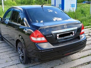 2010 Nissan Tiida I Рестайлинг, чёрный, 700000 рублей, вид 5