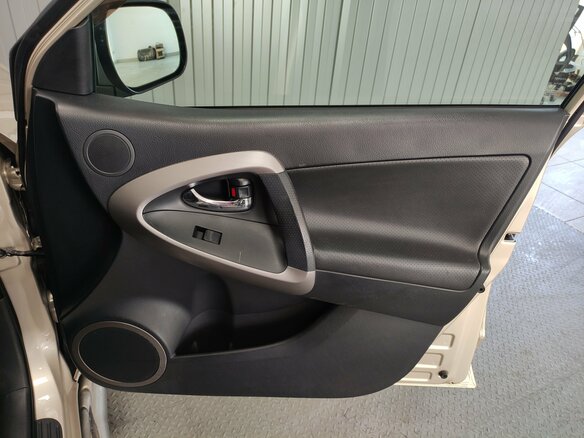 2007 Toyota RAV4 III (XA30), бежевый - вид 15